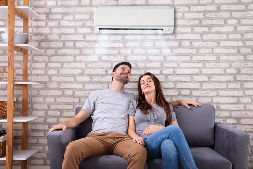 The Homeowner’s Guide to Avoiding Seasonal HVAC Breakdowns